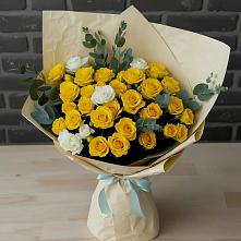 Букет цветов из:  Розы в Воронки