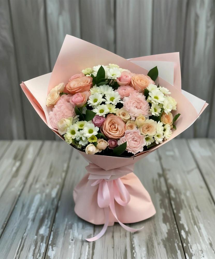 Букет цветов из: Гвоздики, Розы и Хризантемы в Воронки