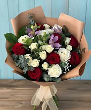 Букет цветов из:  Розы и Альстромерии в Воронки