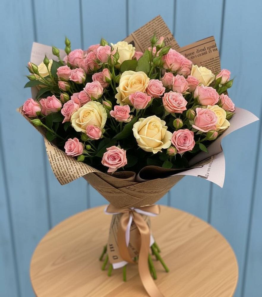 Букет цветов из: Розы в Воронки