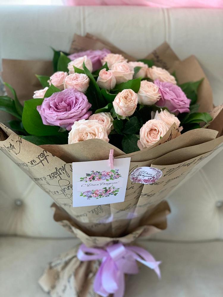 Букет цветов из: Розы в Воронки