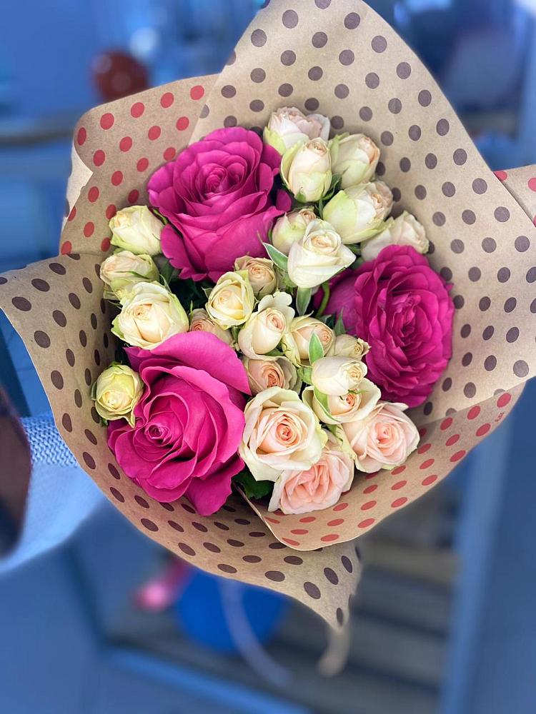 Букет цветов из: Розы в Воронки