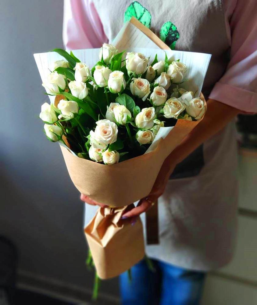 Букет цветов из: Розы в Воронки