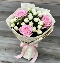 Букет цветов из:  Розы в Воронки