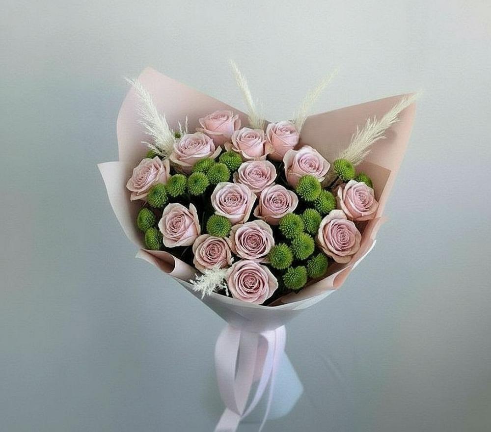 Букет цветов из: Розы и Хризантемы в Воронки