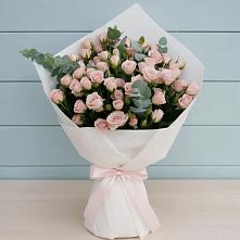 Букет цветов из:  Розы в Воронки